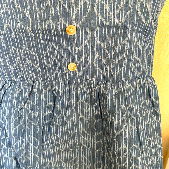 Back Detail Top - Picture 4 of 5